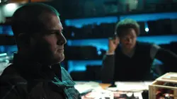 Les experts S07E16 Le monstre de la boîte