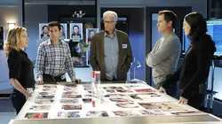 Les experts S12E03 L'histoire se répète