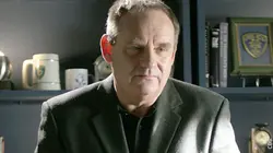 Les experts S02E12 Des fleurs mortes