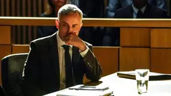 Les experts : Las Vegas S01E09 Se brûler les ailes en streaming