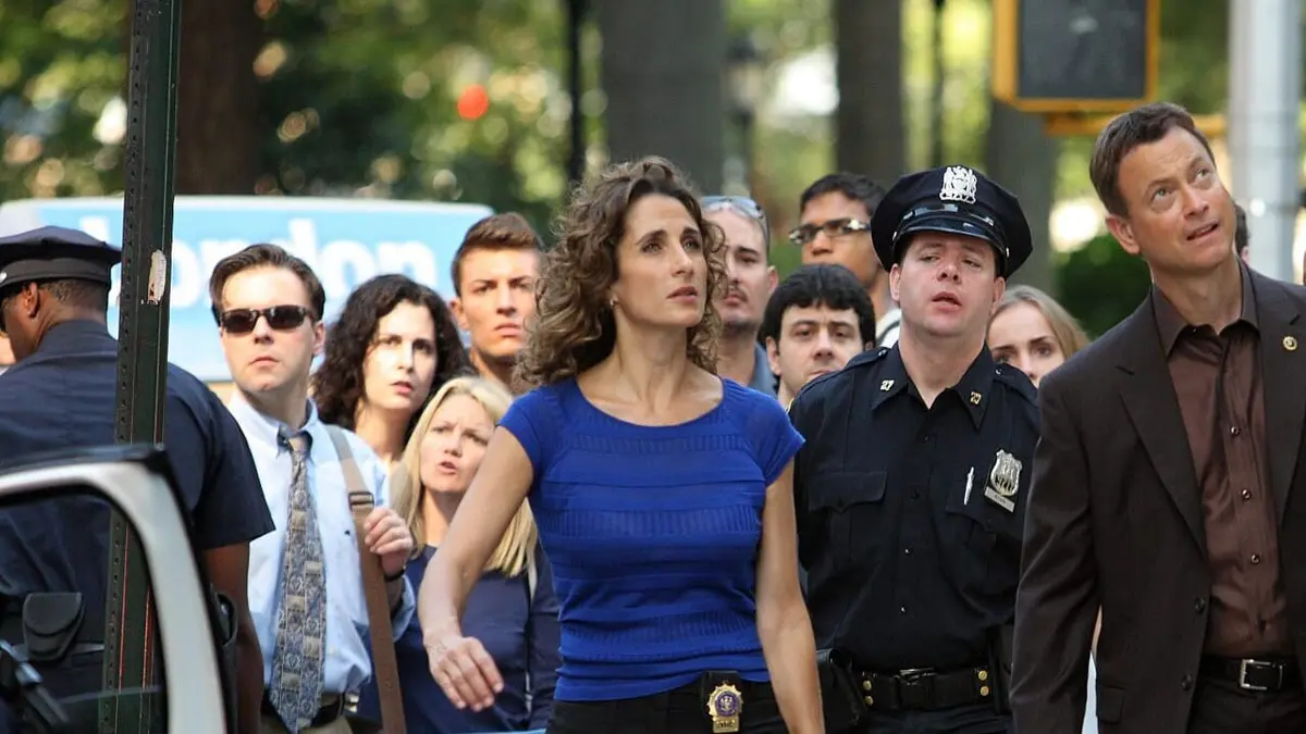 Les experts : Manhattan S04E17 En haut de l'affiche