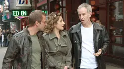 Les experts : Manhattan S03E23 Double jeu