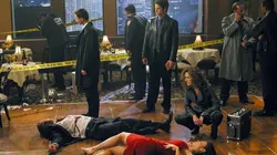 Les experts : Manhattan S01E18 Affaires internes