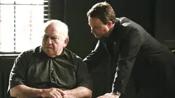 Les experts : Manhattan S05E22 Des secrets au placard