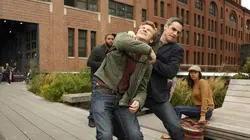 Les experts : Manhattan S09E08 Réussite sur ordonnance