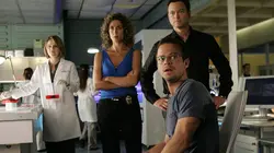 Les experts : Manhattan S02E10 Esprit d'équipe