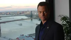 Les experts : Manhattan S03E01 Le saut de l'ange