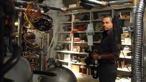 Les experts : Manhattan S04E04 Détour vers le futur