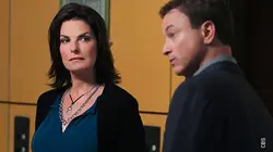 Les experts : Manhattan S07E10 Un corps en vitrine