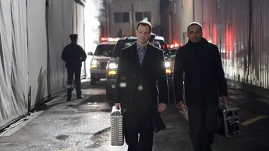 Les experts : Manhattan S02E11 Chambre forte