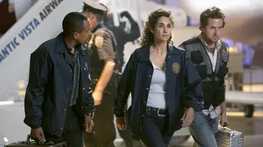 Les experts : Manhattan S05E03 Turbulences