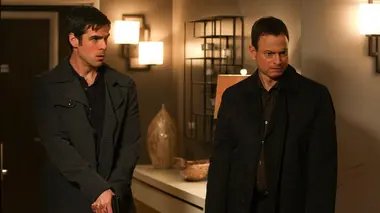 Les experts : Manhattan S06E16 Joyeux anniversaire James