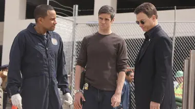 Les experts : Manhattan S06E20 Dernier combat