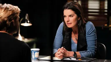 Les experts : Manhattan S08E01 Travail de mémoire