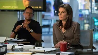 Les experts : Manhattan S09E15 Un retour pour New York