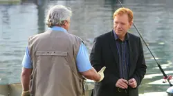 Les experts : Miami S08E23 L'un d'entre nous