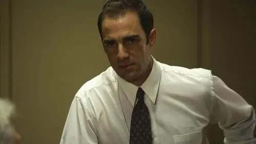 Les experts : Miami S04E05 Trois visages pour un crime en streaming