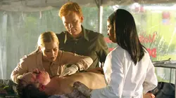 Les experts : Miami S01E01 Plus dure sera la chute