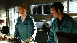 Les experts : Miami S02E09 Romance en eaux troubles