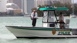 Les experts : Miami S03E02 Témoin protégé