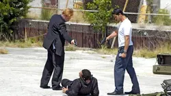 Les experts : Miami S04E25 L'un des nôtres