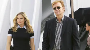 Les experts : Miami S06E07 Défilé électrique