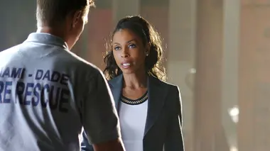 Les experts : Miami S06E19 Une trop lourde ardoise