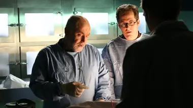 Les experts S02E14 Un doigt de vérité