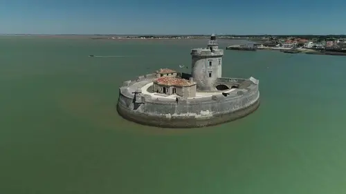 Les forteresses maritimes