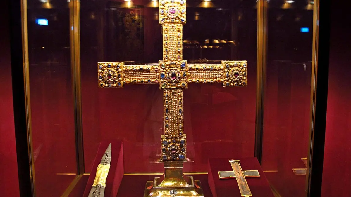 Les grandes énigmes de l'Histoire La légende de la Sainte Lance de Jésus