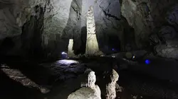 Les grottes sous-marines de Chine