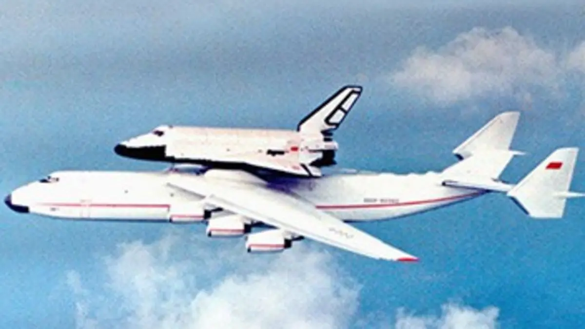 Les maîtres du ciel Antonov 225 - Antonov 28