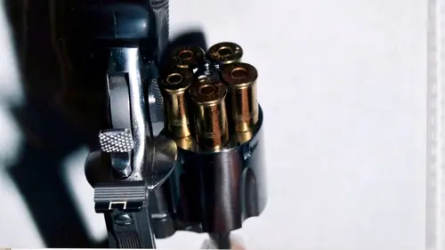 Les maîtres du crime Sous emprise