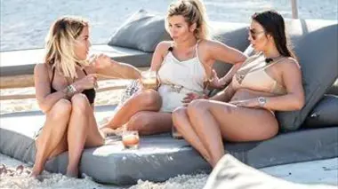 Les Marseillais aux Caraïbes