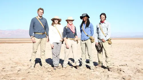 Les mécanos de l'extrême E01 Désert