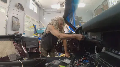 Les mécanos de Rust Valley Appelez-le Wildman