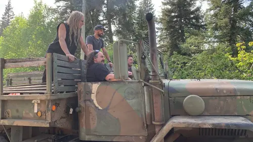 Les mécanos de Rust Valley Camion tout terrain en streaming