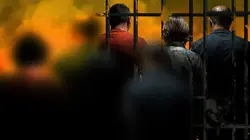 Les monstres de Ponticelli Qui croire ?