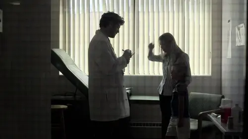 Les monstres en moi S06E05 Une opération du cerveau pour Noël