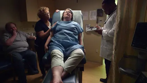 Les monstres en moi S08E01 Mon second cerveau me tue