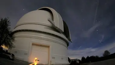 Frontières infinies