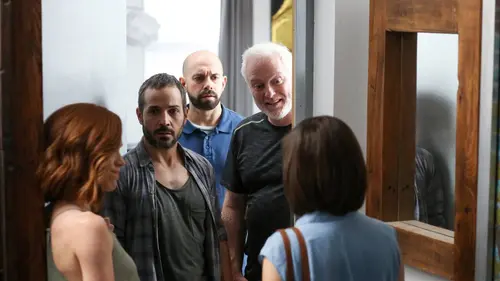 Les Newbies S01E10 Terre promise