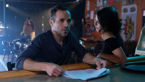 Les Newbies S02E05 L'inconnu du Paysan