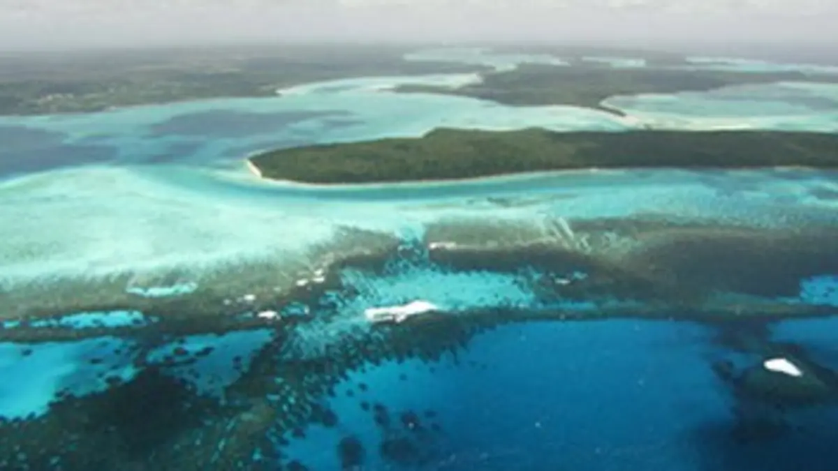 Les nouveaux paradis Nouvelle-Calédonie, l'île rouge au coeur vert