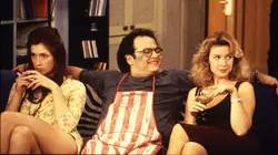 Les nouvelles filles d'à côté S01E74 L'amie du patron