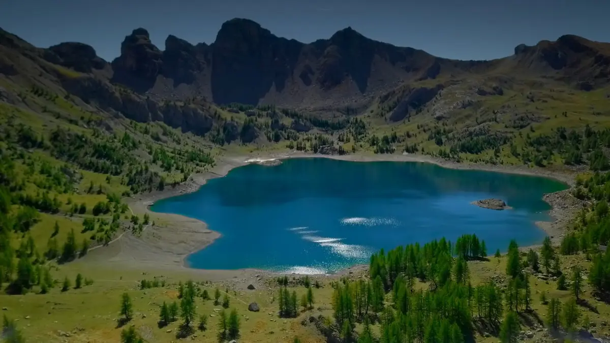 Les parcs naturels... En minuscule S01E01 Les Ecrins