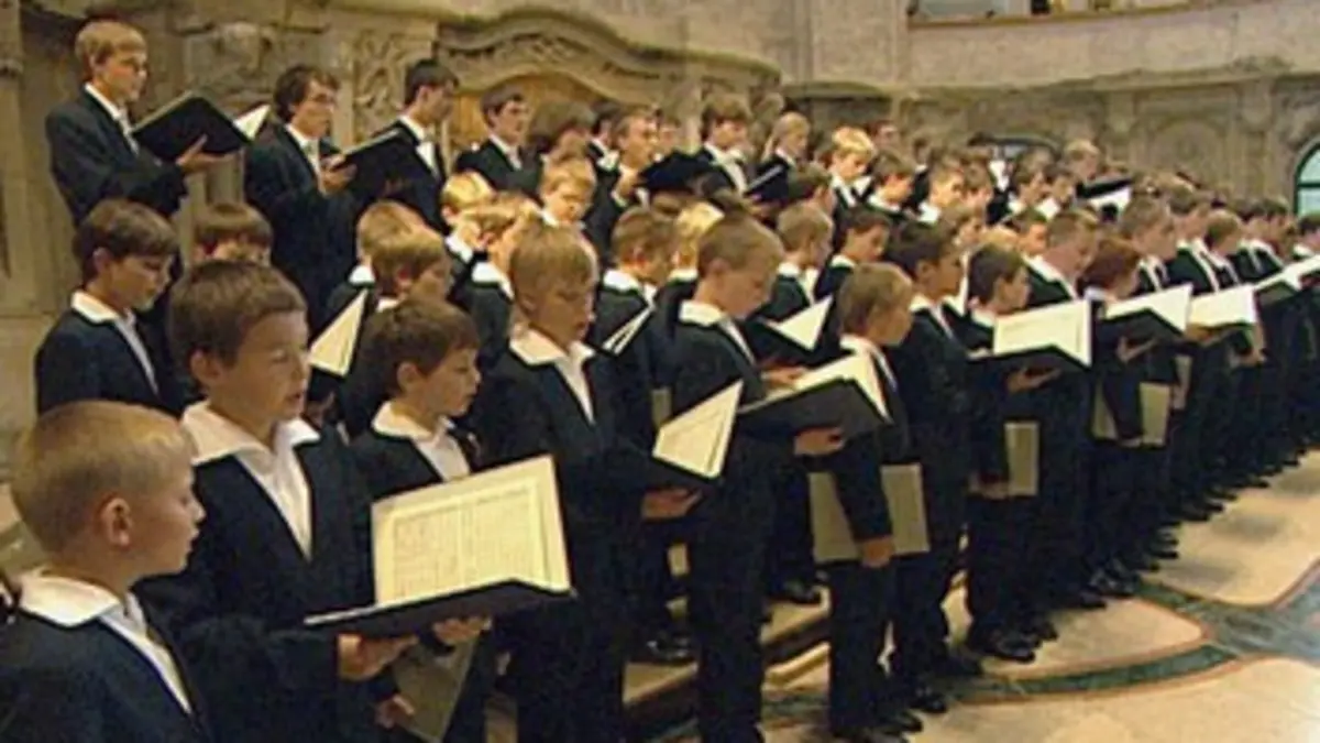 Les petits chanteurs de Dresde E01