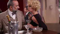 Les petits meurtres d'Agatha Christie S01E11 Le couteau sur la nuque