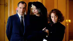 Les petits meurtres d'Agatha Christie S02E08 Pension Vanilos