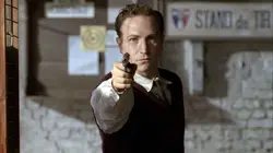 Les petits meurtres d'Agatha Christie S01E04 La maison du péril